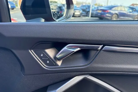  Audi Q3 1.5 TFSI CoD 35 Black Edition S Tronic Euro 6 (s/s) 5dr Thumbnail #21