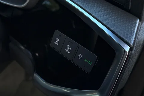  Audi Q3 1.5 TFSI CoD 35 Black Edition S Tronic Euro 6 (s/s) 5dr Thumbnail #45