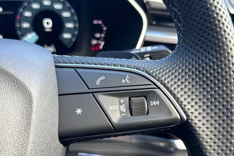  Audi Q3 1.5 TFSI CoD 35 Black Edition S Tronic Euro 6 (s/s) 5dr Thumbnail #51