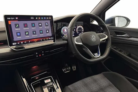 DH74GGJ Volkswagen Golf 1.5 TSI 272 GTE eHybrid 5dr DSG **PAN ROOF + HEADS UP DISPLAY** Thumbnail #2