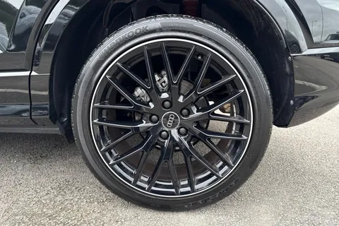 KT74OHY Audi Q2 Black Edition 35 TFSI 150 PS S tronic Thumbnail #7