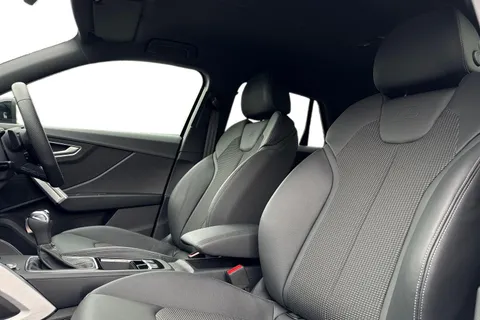 KT74OHY Audi Q2 Black Edition 35 TFSI 150 PS S tronic Thumbnail #11