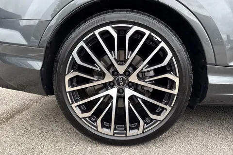 KS74EZW Audi Q7 SUV Vorsprung 50 TDI quattro 286 PS tiptronic Thumbnail #11