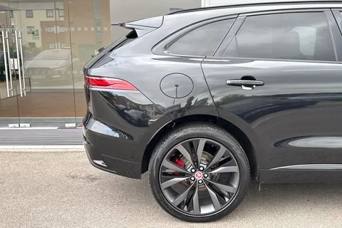 25 of 64 for JAGUAR F-PACE 2.0 P250 R-Dynamic HSE 5dr Auto AWD