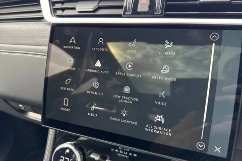 38 of 64 for JAGUAR F-PACE 2.0 P250 R-Dynamic HSE 5dr Auto AWD