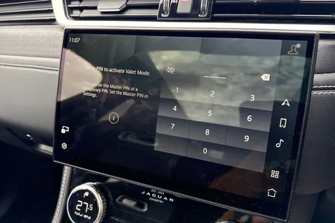 45 of 64 for JAGUAR F-PACE 2.0 P250 R-Dynamic HSE 5dr Auto AWD