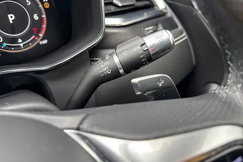 50 of 64 for JAGUAR F-PACE 2.0 P250 R-Dynamic HSE 5dr Auto AWD