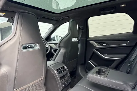 54 of 64 for JAGUAR F-PACE 2.0 P250 R-Dynamic HSE 5dr Auto AWD