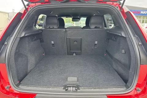 CY69ERK Volvo Xc40 2.0 T5 R-Design Pro Auto AWD Euro 6 (s/s) 5dr Thumbnail #10