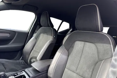 CY69ERK Volvo Xc40 2.0 T5 R-Design Pro Auto AWD Euro 6 (s/s) 5dr Thumbnail #11