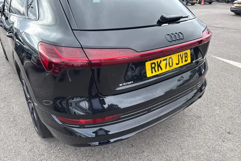 RK70JYB Audi e-tron Launch Edition 55 quattro 300,00 kW Thumbnail #8