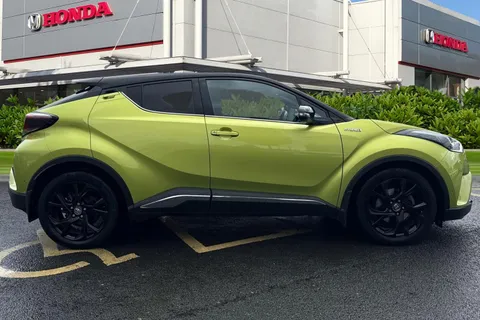 LR19RYB Toyota C-Hr 1.8 Hybrid Lime Edition 5dr CVT Thumbnail #4