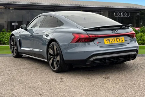 YW22EYG Audi RS e-tron GT Carbon Vorsprung 440,00 kW Thumbnail #3