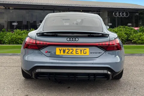 YW22EYG Audi RS e-tron GT Carbon Vorsprung 440,00 kW Thumbnail #5