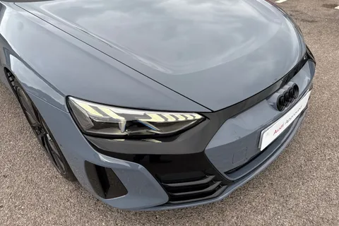 YW22EYG Audi RS e-tron GT Carbon Vorsprung 440,00 kW Thumbnail #9