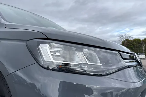 DG74CYU Volkswagen Caddy Maxi 2.0 TDI 122 Life 5dr DSG Thumbnail #9