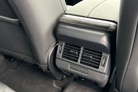 DY25LZC Land Rover Range Rover Evoque 1.5 P270e Dynamic SE 5dr Thumbnail #20