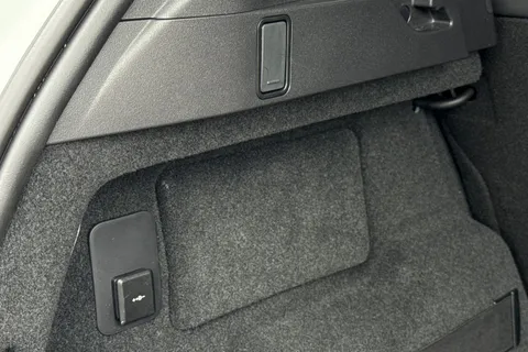 DY25LZC Land Rover Range Rover Evoque 1.5 P270e Dynamic SE 5dr Thumbnail #28