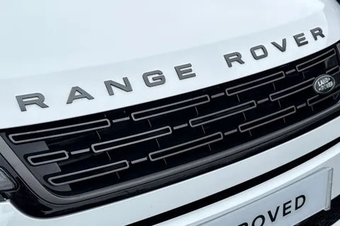 DY25LZC Land Rover Range Rover Evoque 1.5 P270e Dynamic SE 5dr Thumbnail #36