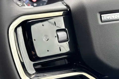 DY25LZC Land Rover Range Rover Evoque 1.5 P270e Dynamic SE 5dr Thumbnail #39