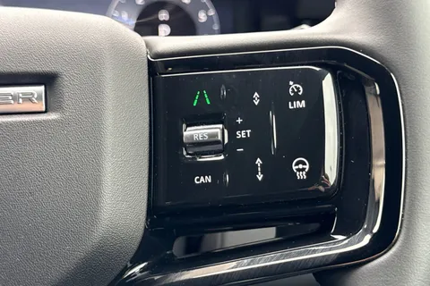 DY25LZC Land Rover Range Rover Evoque 1.5 P270e Dynamic SE 5dr Thumbnail #40