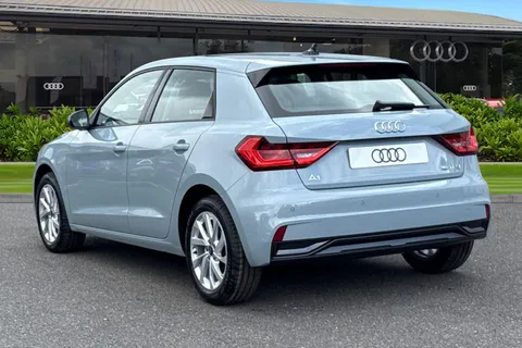 Audi A1 1.0 TFSI 25 Sport Sportback Euro 6 (s/s) 5dr Thumbnail #3