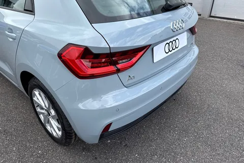 Audi A1 1.0 TFSI 25 Sport Sportback Euro 6 (s/s) 5dr Thumbnail #8