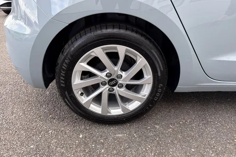 Audi A1 1.0 TFSI 25 Sport Sportback Euro 6 (s/s) 5dr Thumbnail #11