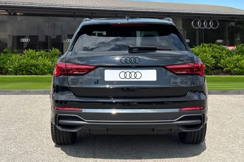 Audi Q3 2.0 TDI 35 Black Edition S Tronic Euro 6 (s/s) 5dr Thumbnail #5