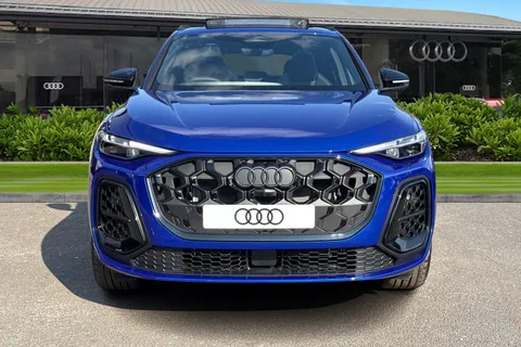  Audi Q5 2.0 TDI Edition 1 S Tronic quattro Euro 6 (s/s) 5dr Thumbnail #6