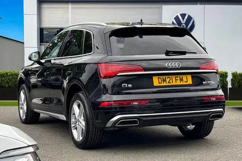 DM21FMJ Audi Q5 2.0 TFSIe 50 S line S Tronic quattro Euro 6 (s/s) 5dr 17.9kWh Thumbnail #2