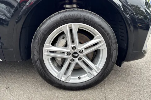 DM21FMJ Audi Q5 2.0 TFSIe 50 S line S Tronic quattro Euro 6 (s/s) 5dr 17.9kWh Thumbnail #9