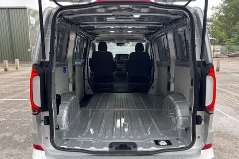 PN75MYF Volkswagen Transporter T28 Panel Van Commerce Pro SWB 150 PS 2.0 TDI 8sp Automatic Thumbnail #7