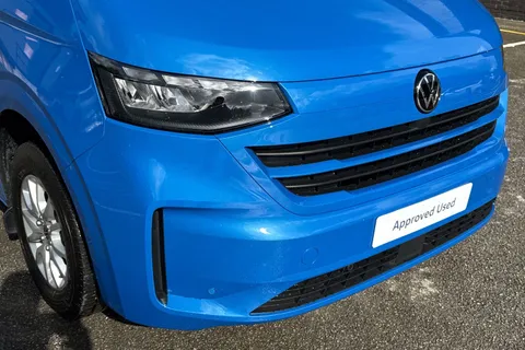 PN75NCY Volkswagen Transporter T28 Panel Van Commerce Pro SWB 150 PS 2.0 TDI 8sp Automatic Thumbnail #9