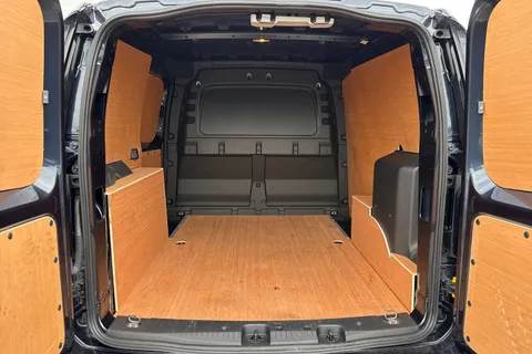 CX25LLG Volkswagen Caddy 1.5 TSI eHybrid C20 19.7kWh Commerce Pro DSG SWB Euro 6 (s/s) 5dr Thumbnail #7