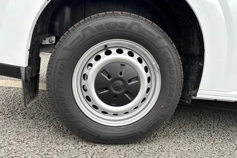 11 of 42 for Volkswagen E-Transporter T32 65kWh Commerce Plus Panel Van 5dr Electric Auto RWD SWB (136 ps)