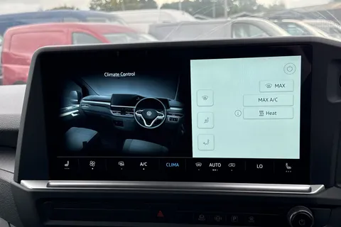 21 of 42 for Volkswagen E-Transporter T32 65kWh Commerce Plus Panel Van 5dr Electric Auto RWD SWB (136 ps)