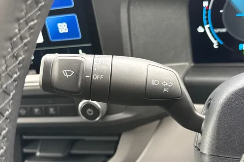 28 of 42 for Volkswagen E-Transporter T32 65kWh Commerce Plus Panel Van 5dr Electric Auto RWD SWB (136 ps)