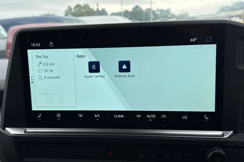 33 of 42 for Volkswagen E-Transporter T32 65kWh Commerce Plus Panel Van 5dr Electric Auto RWD SWB (136 ps)