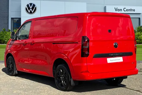 PT75CCC Volkswagen Transporter T32 Panel Van Commerce Pro SWB 150 PS 2.0 TDI 8sp Automatic 4MOTION Thumbnail #2