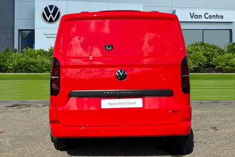 PT75CCC Volkswagen Transporter T32 Panel Van Commerce Pro SWB 150 PS 2.0 TDI 8sp Automatic 4MOTION Thumbnail #4