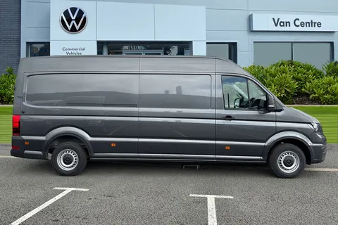 CX25LYJ Volkswagen Crafter 2.0 TDI 140PS Commerce Plus High Roof Van Auto Thumbnail #4