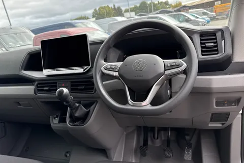 CX25LKV Volkswagen Crafter 2.0 TDI 140PS Commerce Plus High Roof Van Thumbnail #18