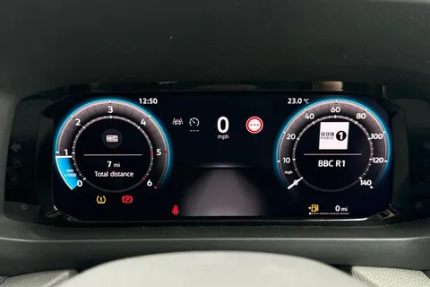 CX25LKV Volkswagen Crafter 2.0 TDI 140PS Commerce Plus High Roof Van Thumbnail #30