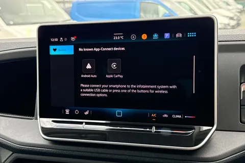 CX25LKV Volkswagen Crafter 2.0 TDI 140PS Commerce Plus High Roof Van Thumbnail #34