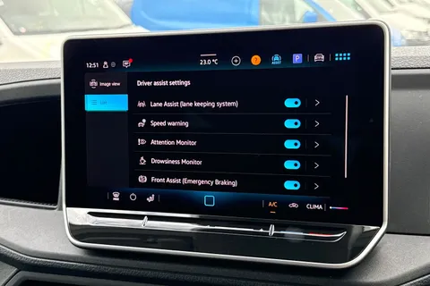 CX25LKV Volkswagen Crafter 2.0 TDI 140PS Commerce Plus High Roof Van Thumbnail #35