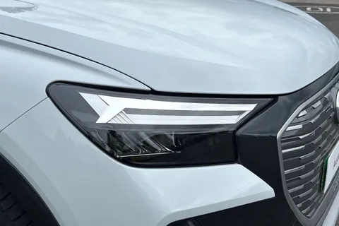 LT24HCN Audi Q4 e-tron 210kW 45 82kWh S Line 5dr Auto [Leather] Thumbnail #9