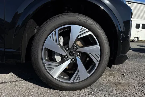  Audi Q6 E-Tron 83kWh S line Auto 5dr Thumbnail #10