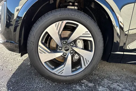  Audi Q6 E-Tron 83kWh S line Auto 5dr Thumbnail #11