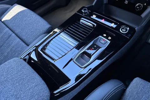  Audi Q6 E-Tron 83kWh S line Auto 5dr Thumbnail #23